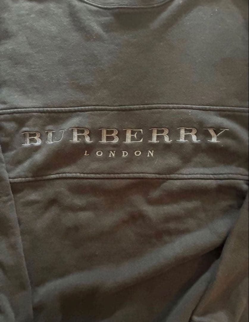 BURBERRY ブラック スウェット Mサイズ
