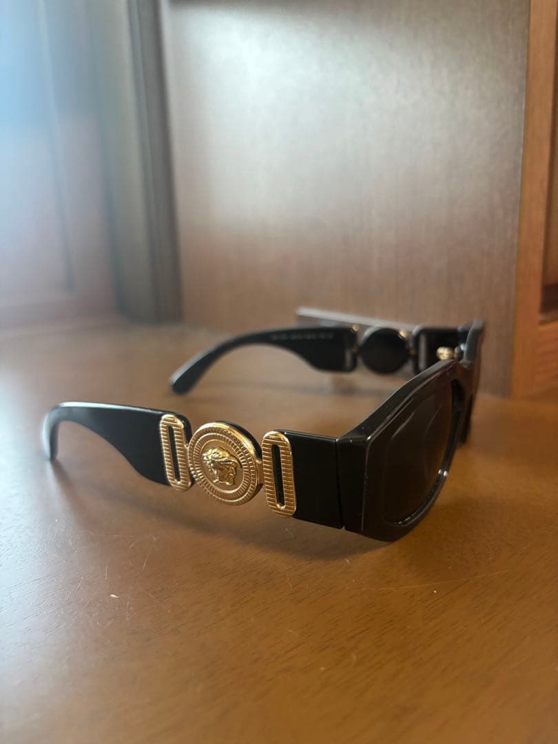 のぶさん専用VERSACE ブラック メドゥーサビギーサングラス