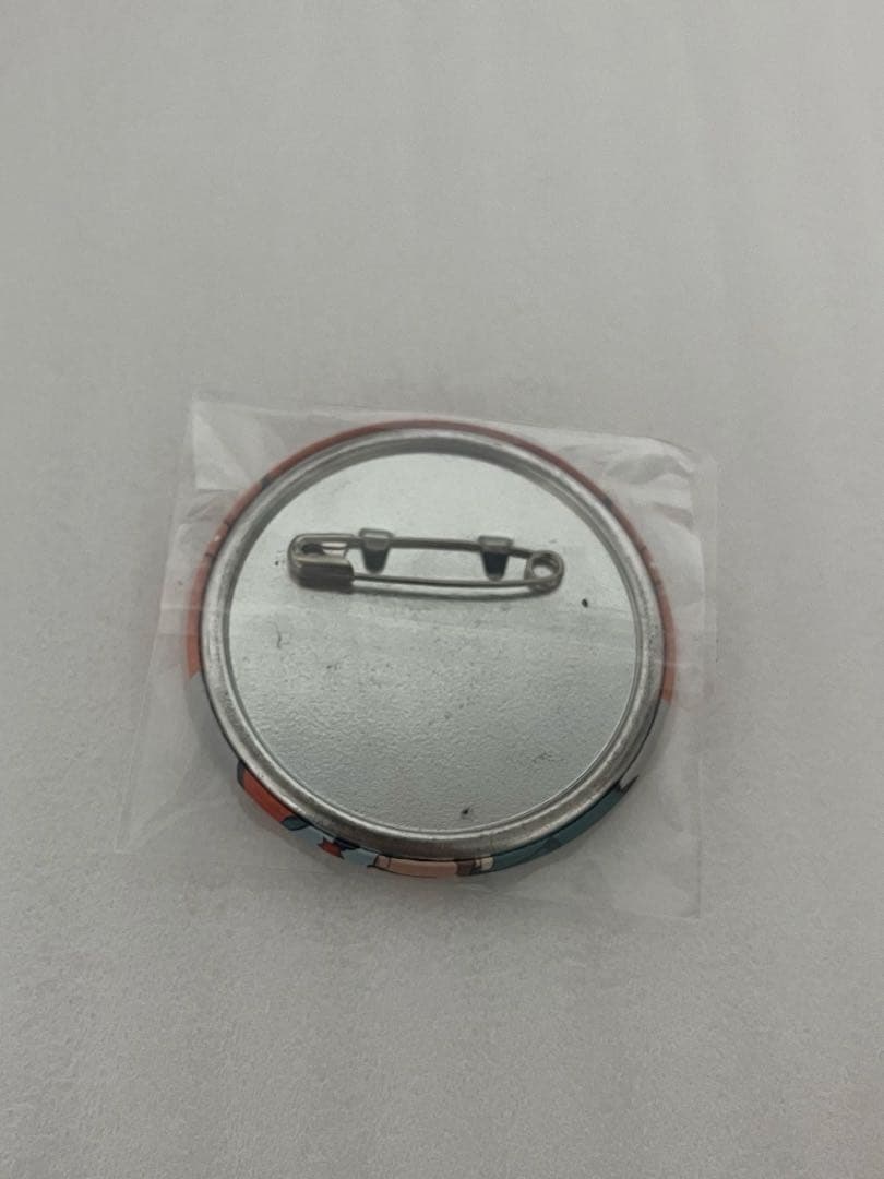 ヒロアカ　爆豪　缶バッジ