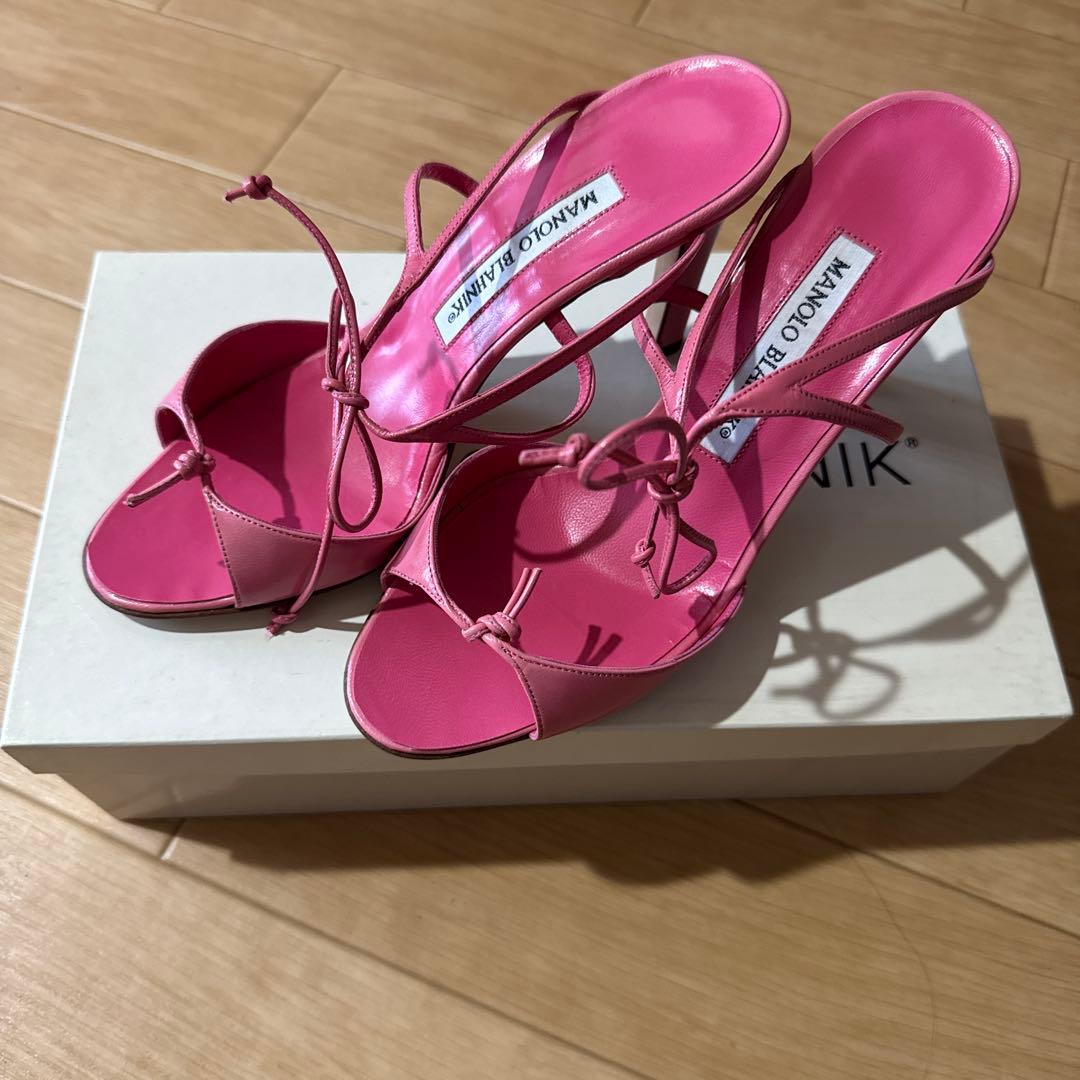 未使用品　Manolo Blahnik ピンク ハイヒールサンダル 35