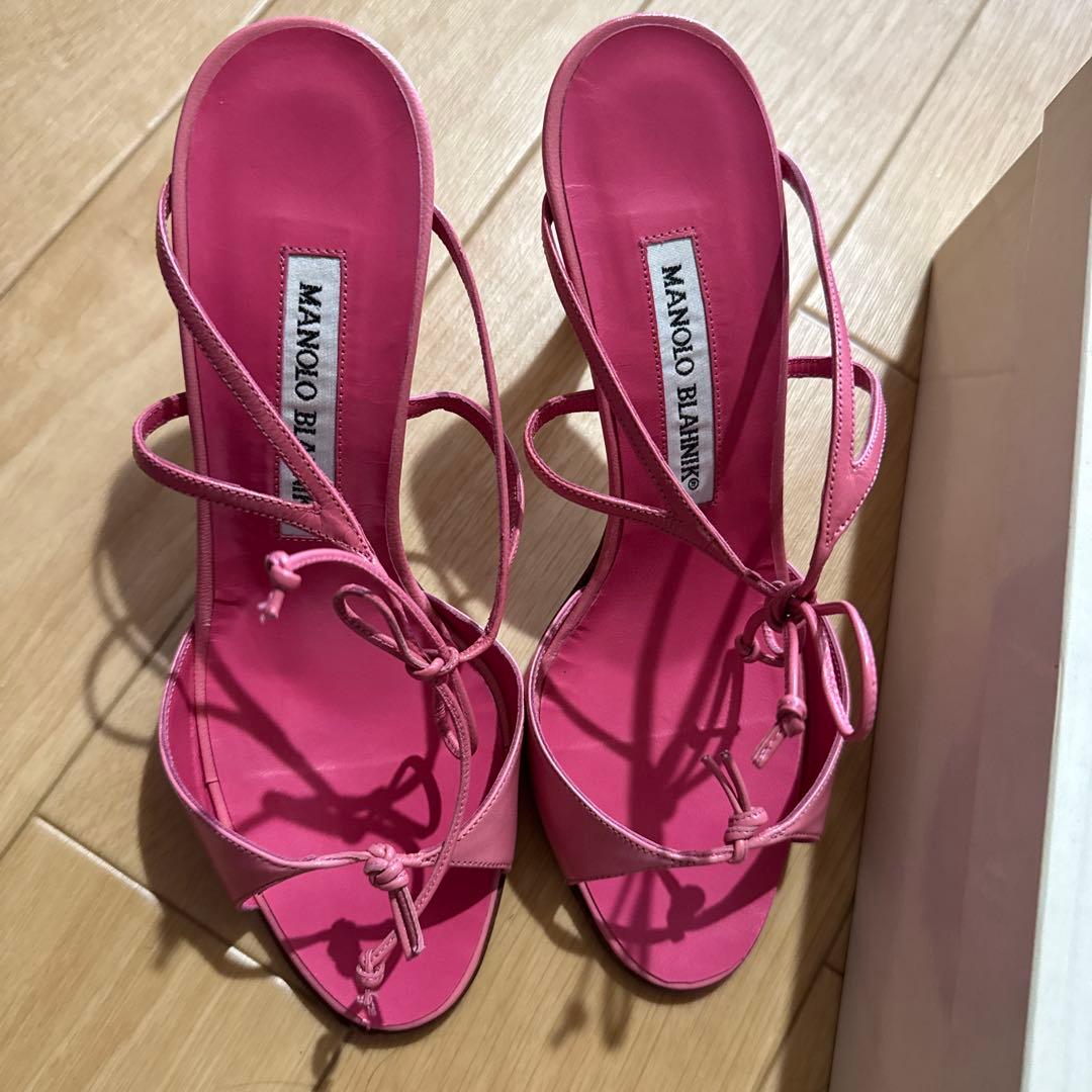 未使用品　Manolo Blahnik ピンク ハイヒールサンダル 35