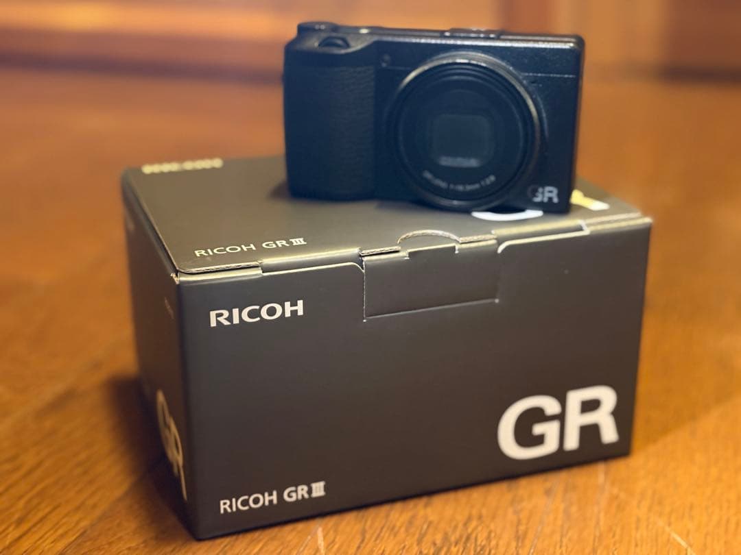 RICOH GRIII コンパクトデジタルカメラ