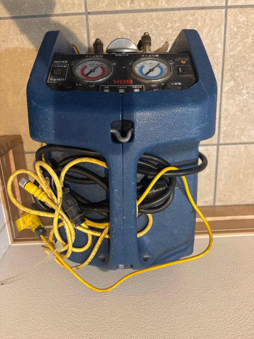 【ゆか】【ジャンク品】BBK フロン回収機　エコマスターRM300