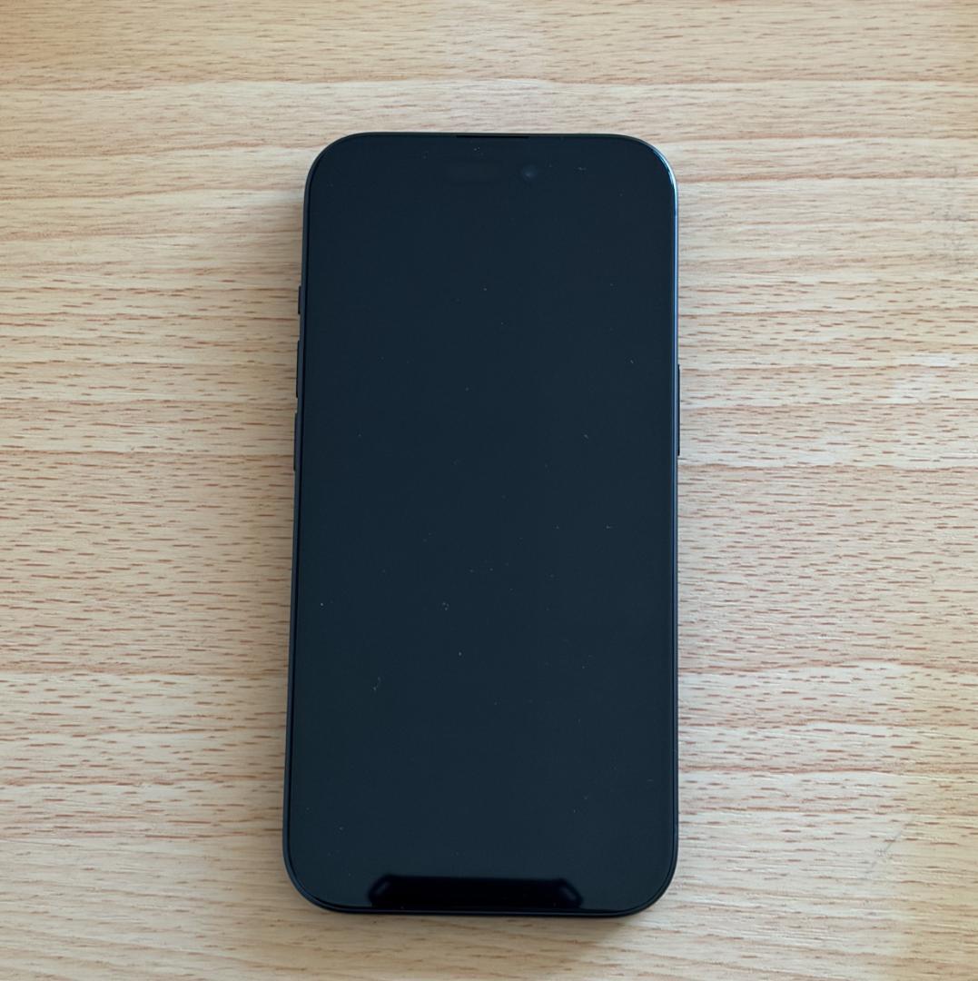iPhone15ブラック128GB　純正バッテリー容量残97%です！