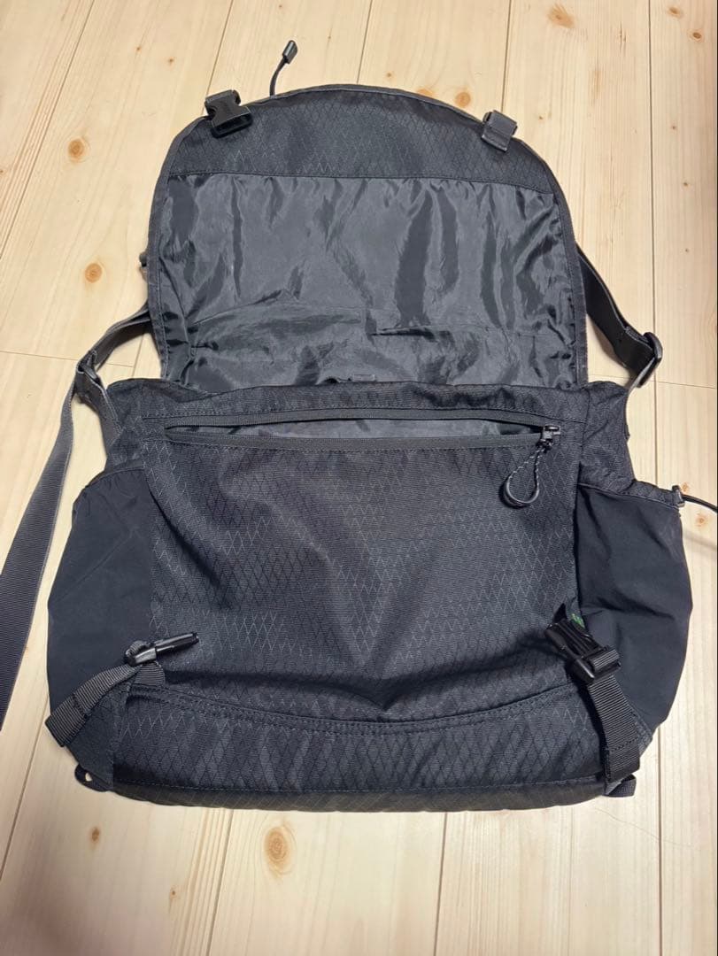 PALACE Cordura Y-Rip Despatch ショルダーバッグ