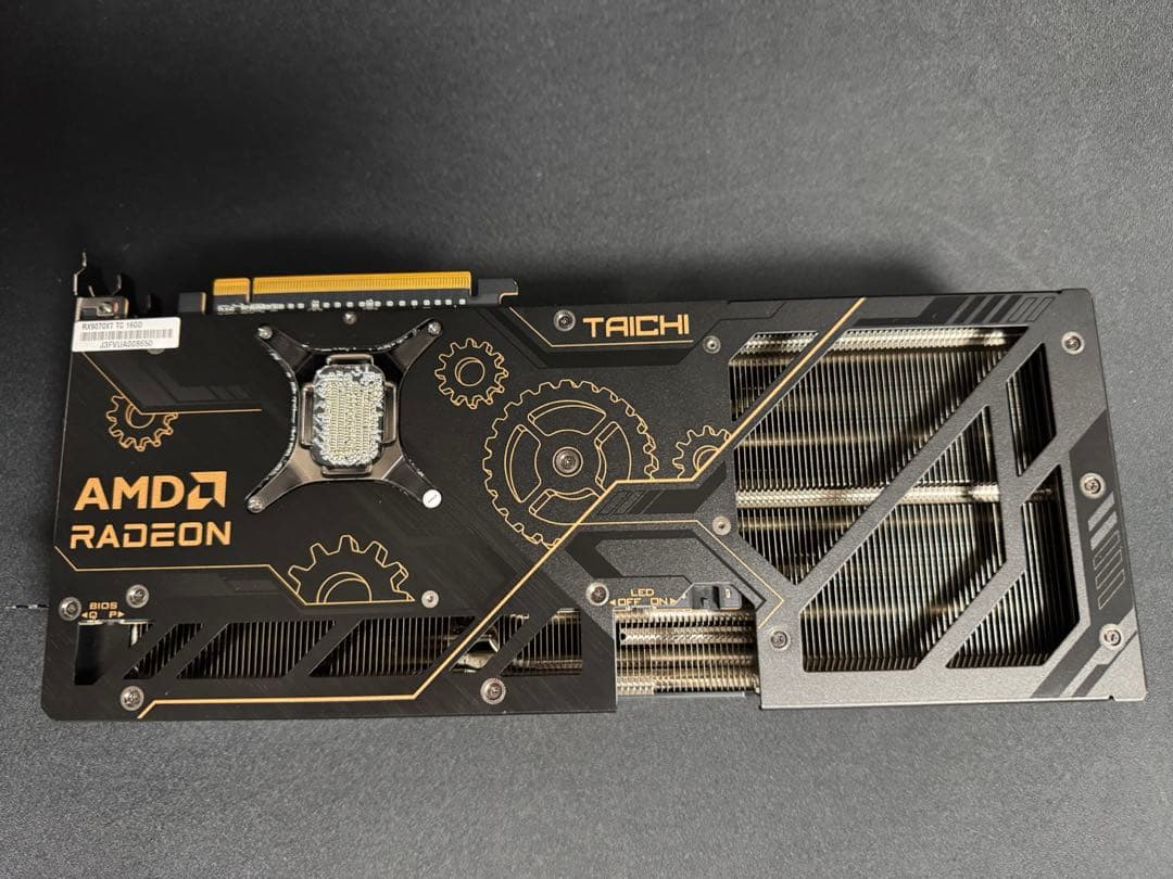 グラフィックボード・グラボ・ビデオカード ASRock AMD Radeon RX9070XT Taichl 16GB
