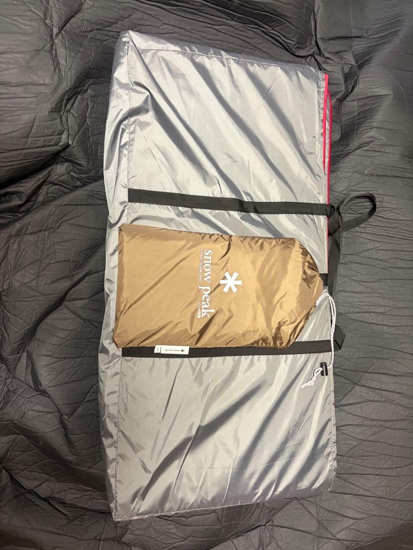 スノーピーク　アメニティドームM マットシートセット SET-021H です。