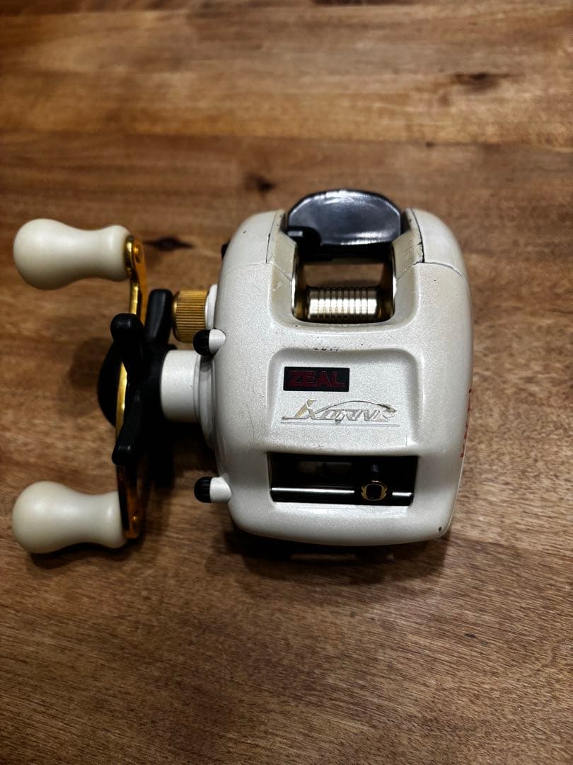 ズイール　イクシオーネ　カオリ