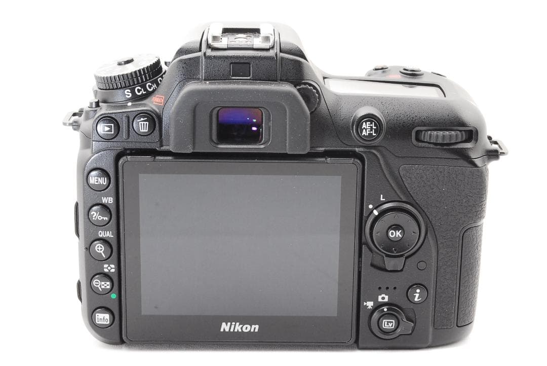 少ないシャッター数！ Nikon D7500 望遠レンズセット！スマホ転送可能♪