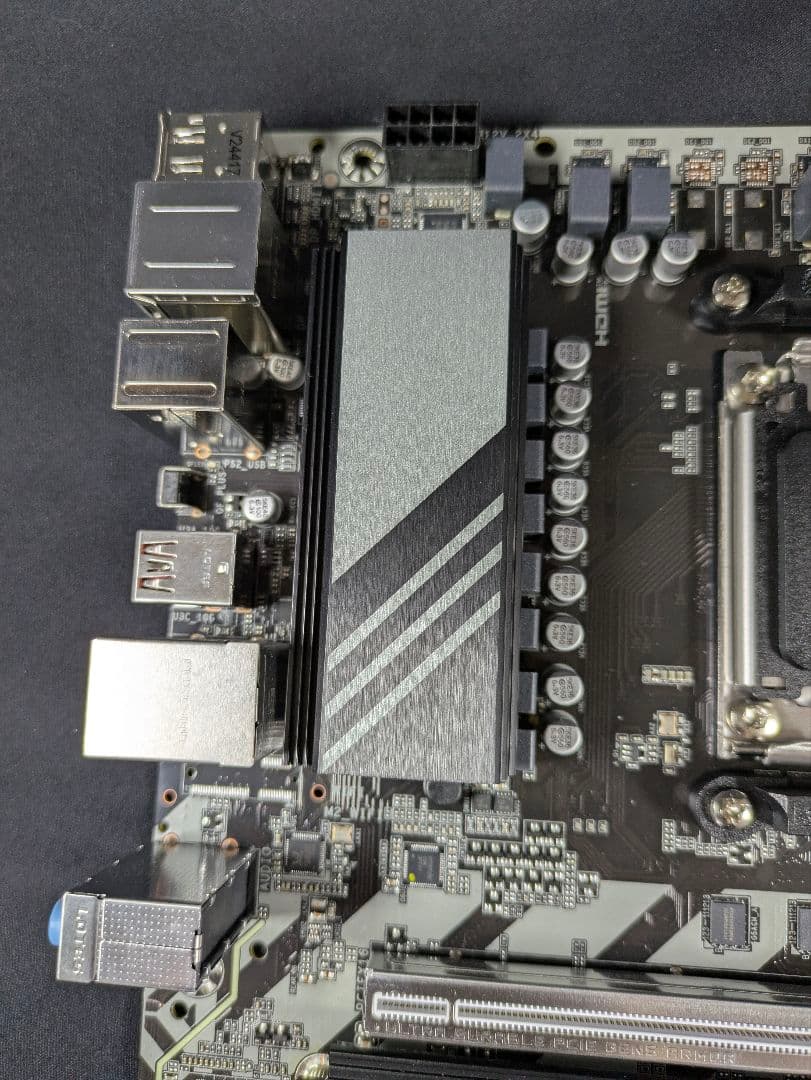 GIGABYTE B850M DS3H マザーボード AM5 AMD