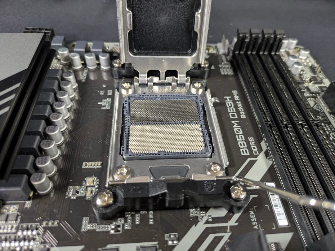 GIGABYTE B850M DS3H マザーボード AM5 AMD