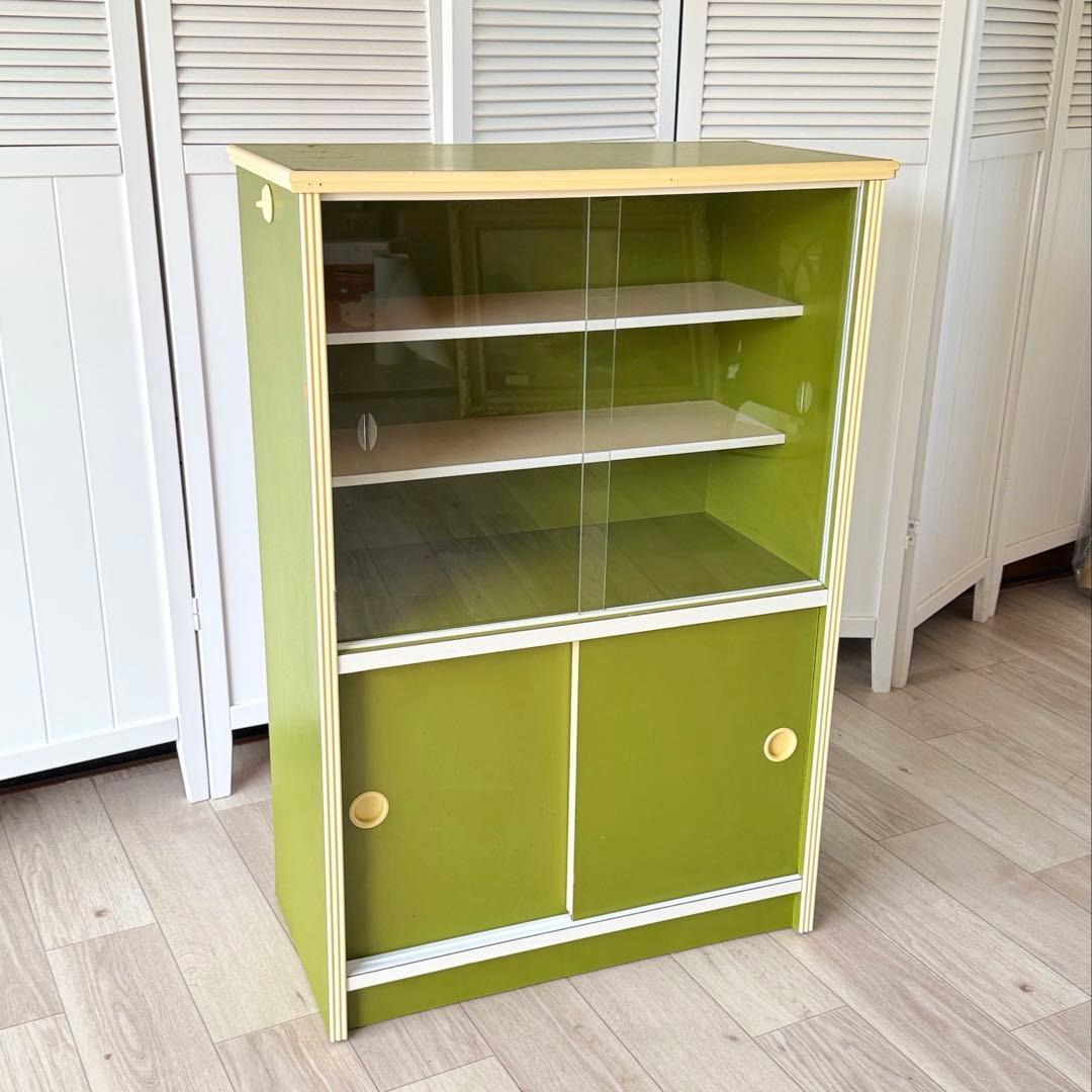 昭和レトロ 食器棚 ガラスキャビネット 小箪笥 ガラス棚 レトロポップ 抹茶色