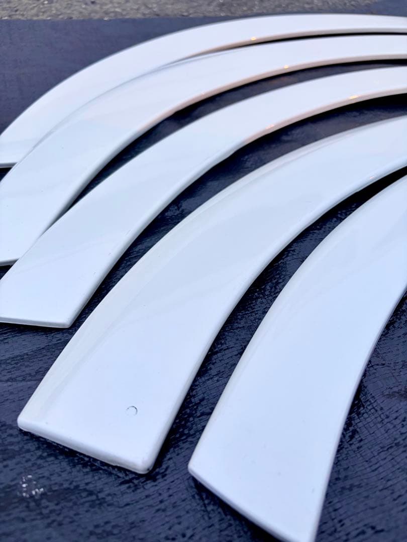 ハイエース オーバーフェンダー 070 パールホワイト