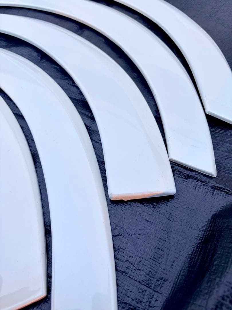 ハイエース オーバーフェンダー 070 パールホワイト