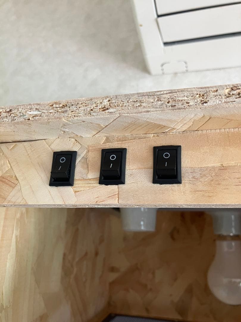 爬虫類　木製飼育ケージ　前面ガラス無し　40X40X80CM