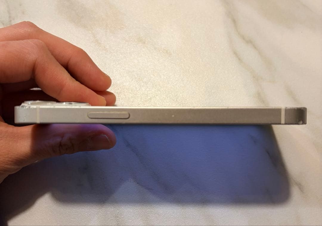 Apple iPhone 13 mini 256GB 本体　シルバー