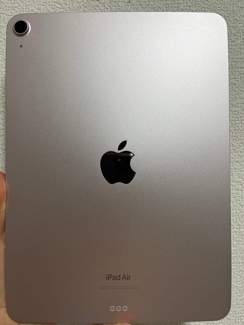 IPad Air (第5世代) 256Gb 損傷はない。ケースあり