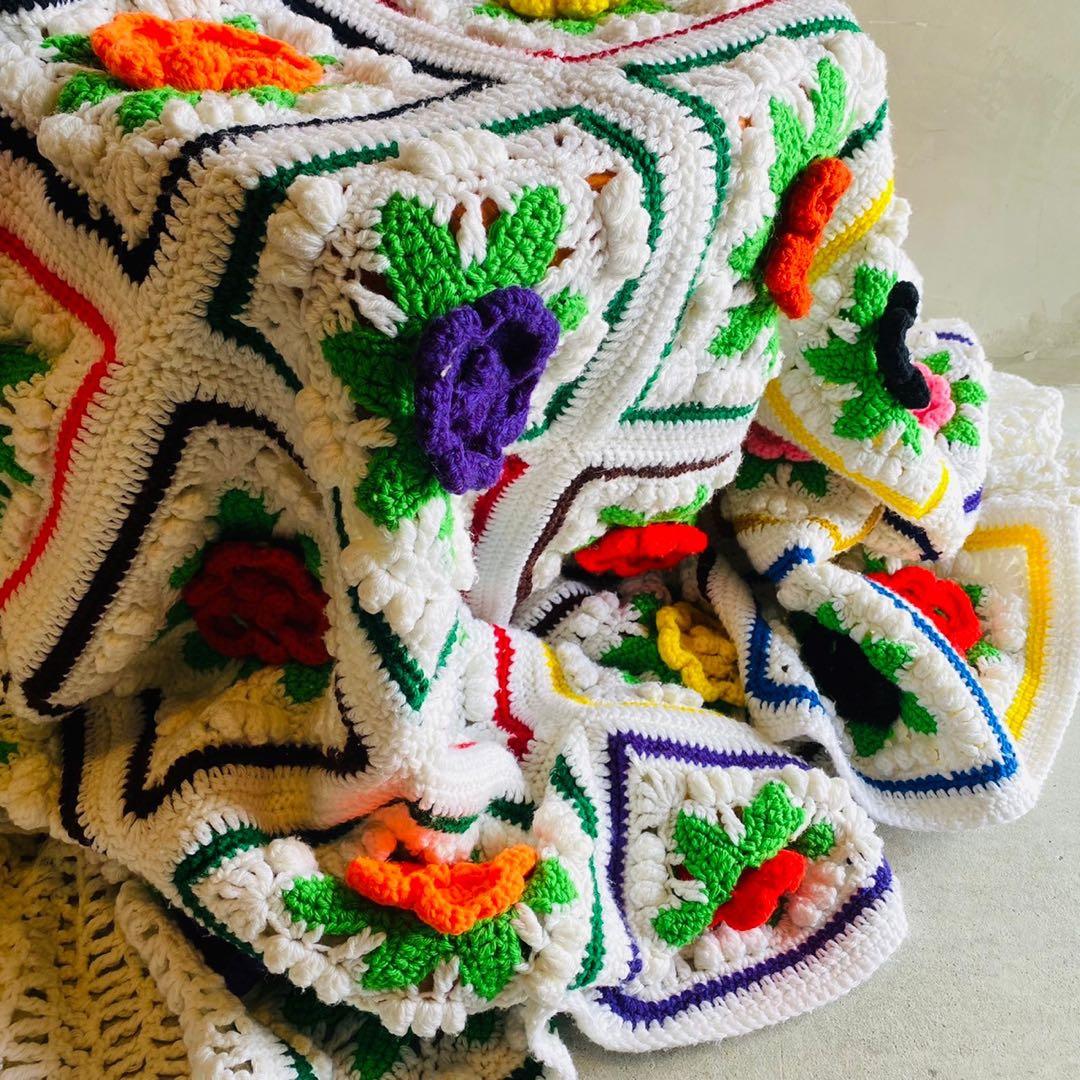 【1970s USA vintage】グラニーブランケット クロシェビッグサイズ