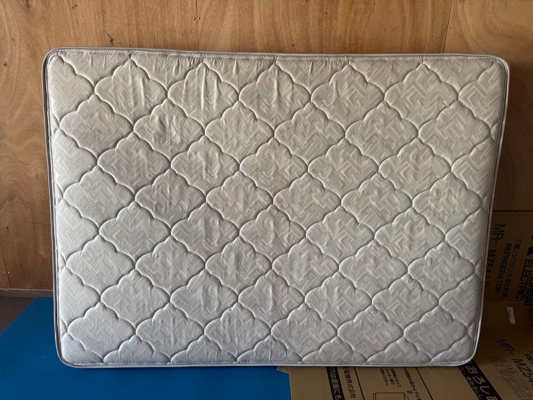 地域限定配送　シモンズ ビューティレスト Extra Hard ダブルサイズ