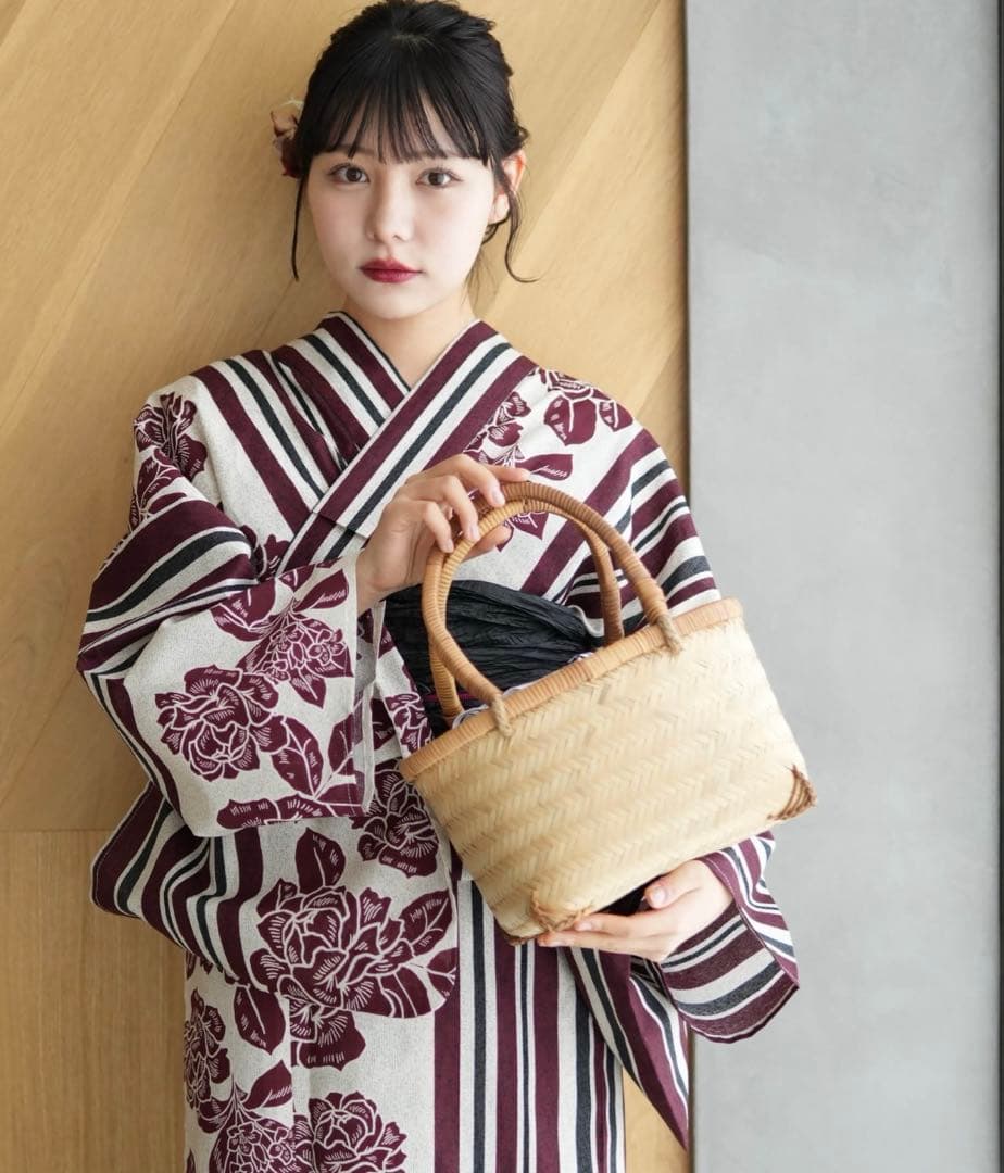 Utatane 浴衣3点セット 大正浪漫えんじ縞と牡丹の染分け