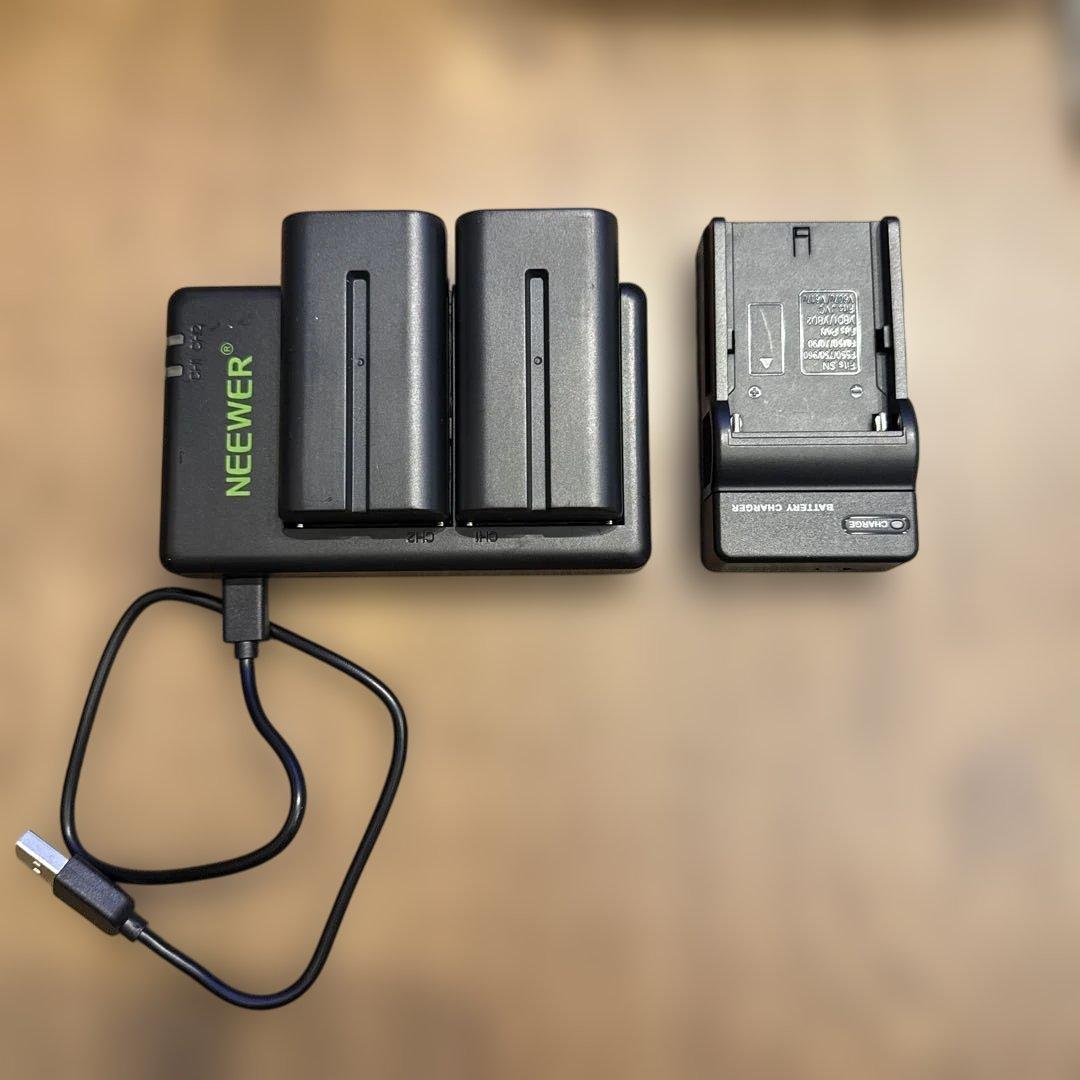 Blackmagic Video Assist 7” 3G （別売付属品付き）