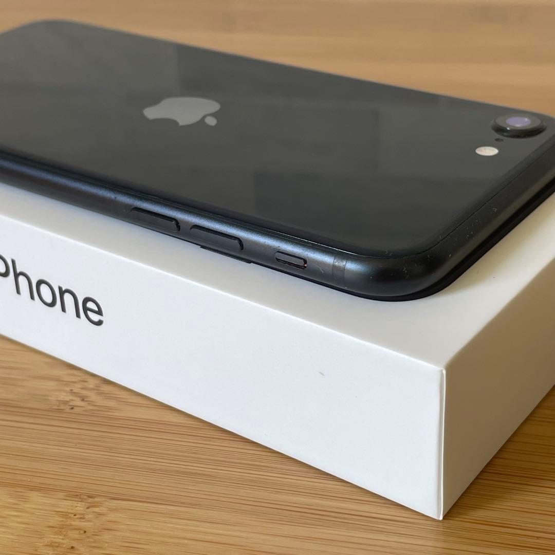 【美品・付属品未使用】Apple｜iPhone SE（第3世代）64GB