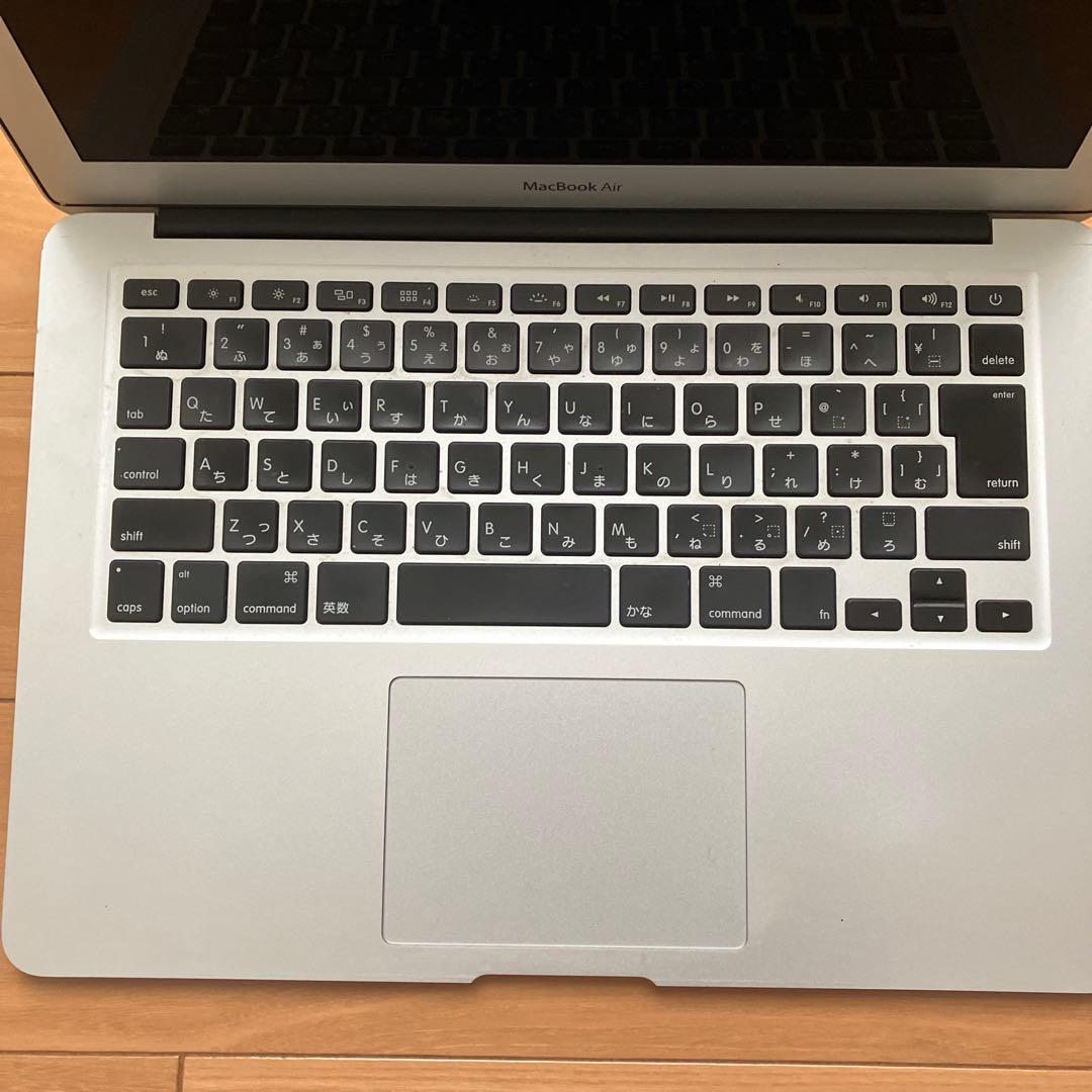 【ほぼ未使用】MacBookAir 13インチ i7 8GB 250GB