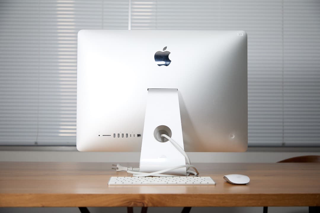 Apple iMac 21.5-inch, 2017 キーボード・マウス付き