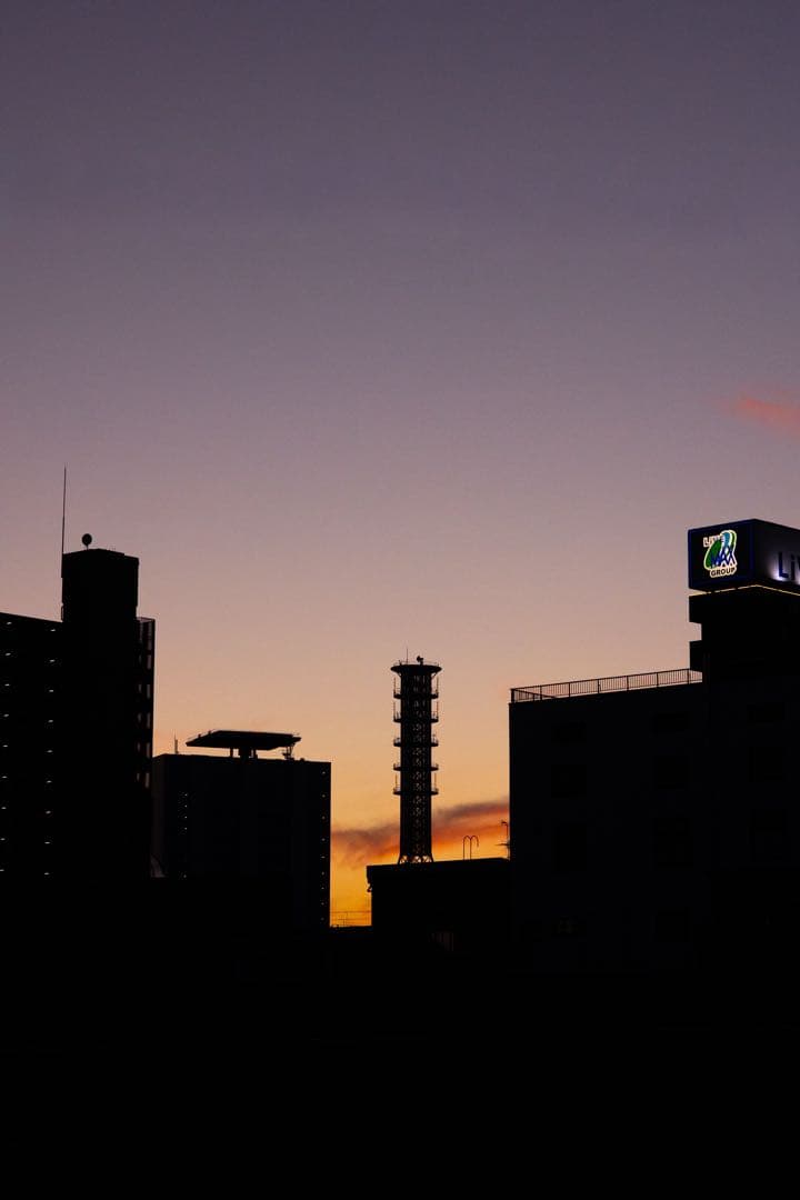 Canon EOS R ボディ　ミラーレスカメラ　美品　シャッター回数9千以下