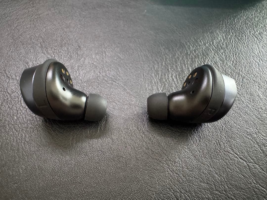 【美品】Sennheiser MOMENTUM True Wireless 4