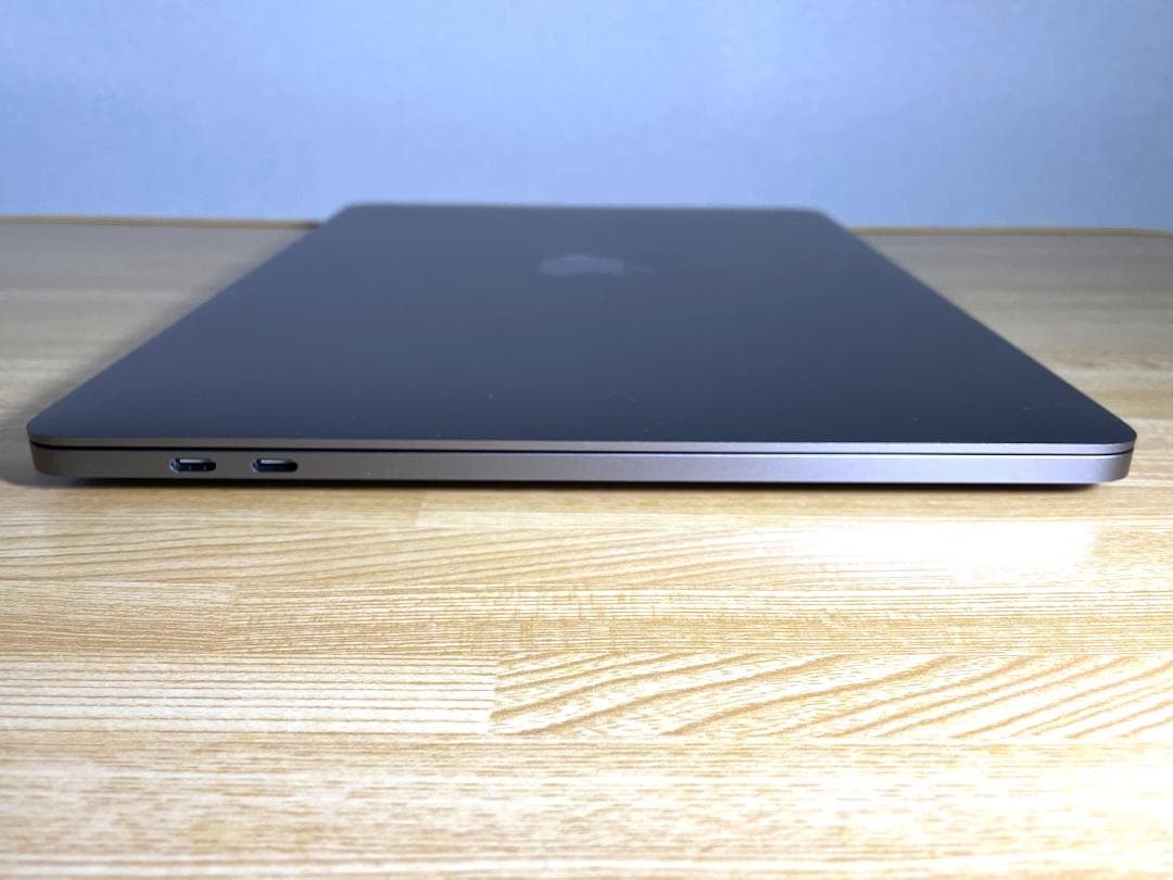 MacBook Pro 13\" 2019 16GB / 512GB / US配列