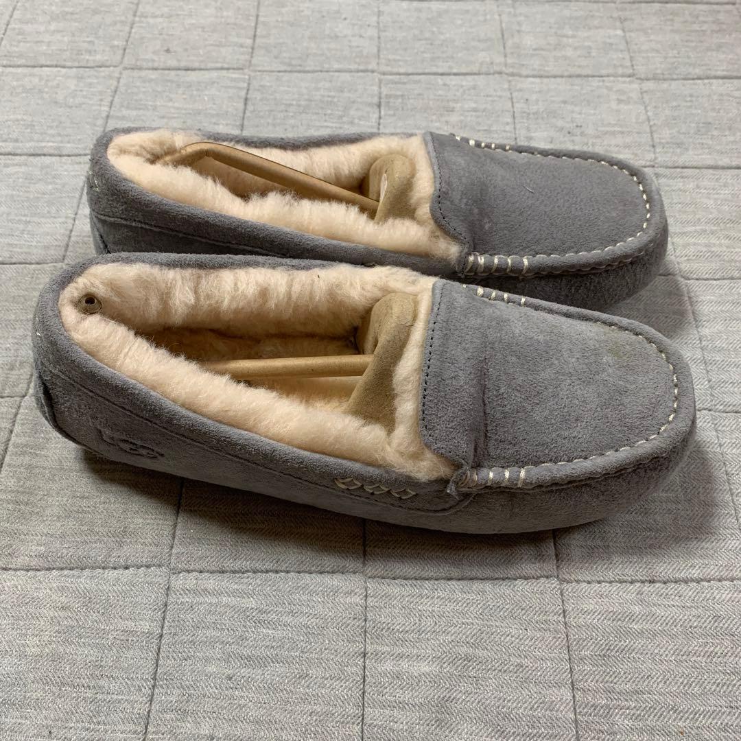 【新品】UGG グレー モカシン(24.0)