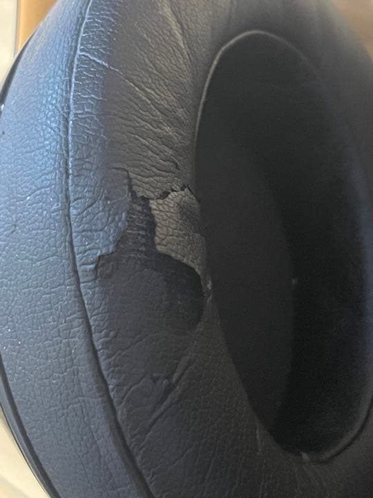 Beats Studio3 ワイヤレスノイズキャンセリングヘッドホン