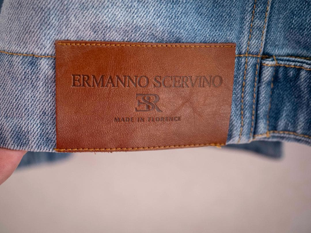 【美品】ERMANNO SCERVINOデニムジャケット　フラワーモチーフ