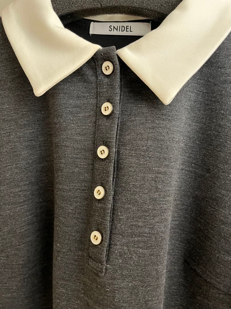 【うい】衿つきプリーツカットミニワンピース