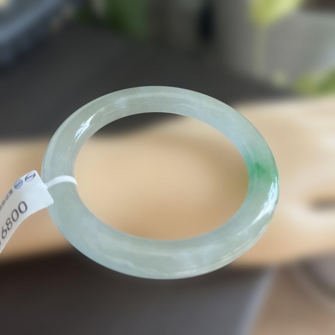 証明書付き❤️綺麗円型翡翠バングル