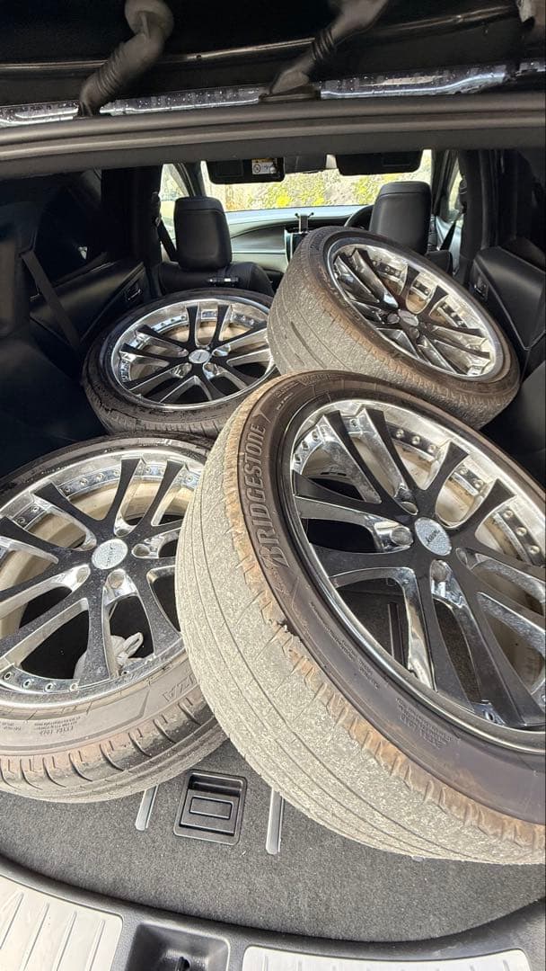 20インチ　ホイール