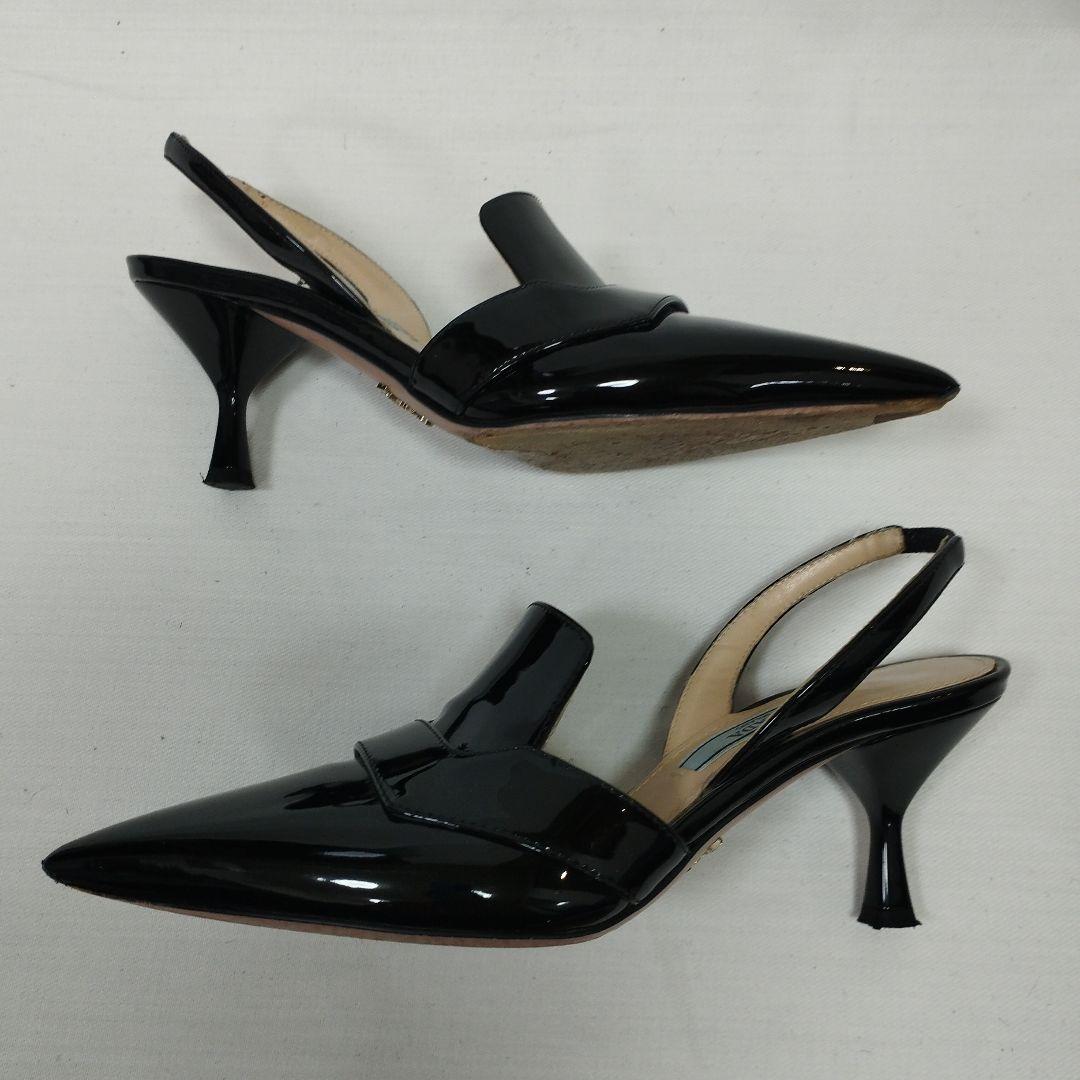 プラダ エナメル ブラック ポインテッドトゥ ミュール Sサイズ 21cm