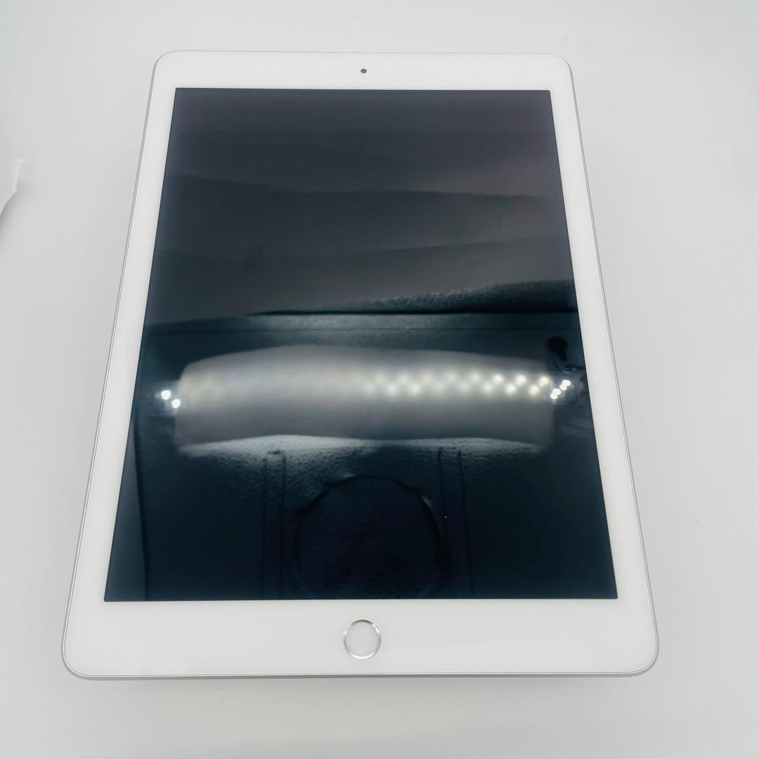 動作良好　iPad 6 第6世代　32 GB Wi-Fi シルバー　本体
