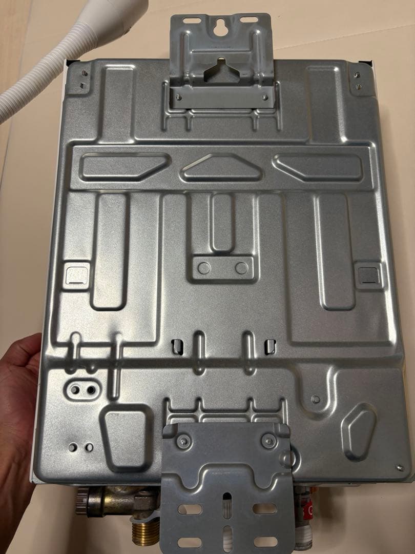 Rinnai 給湯器　RUS-V51YTB（WH） 屋内壁掛タイプ　2023年式