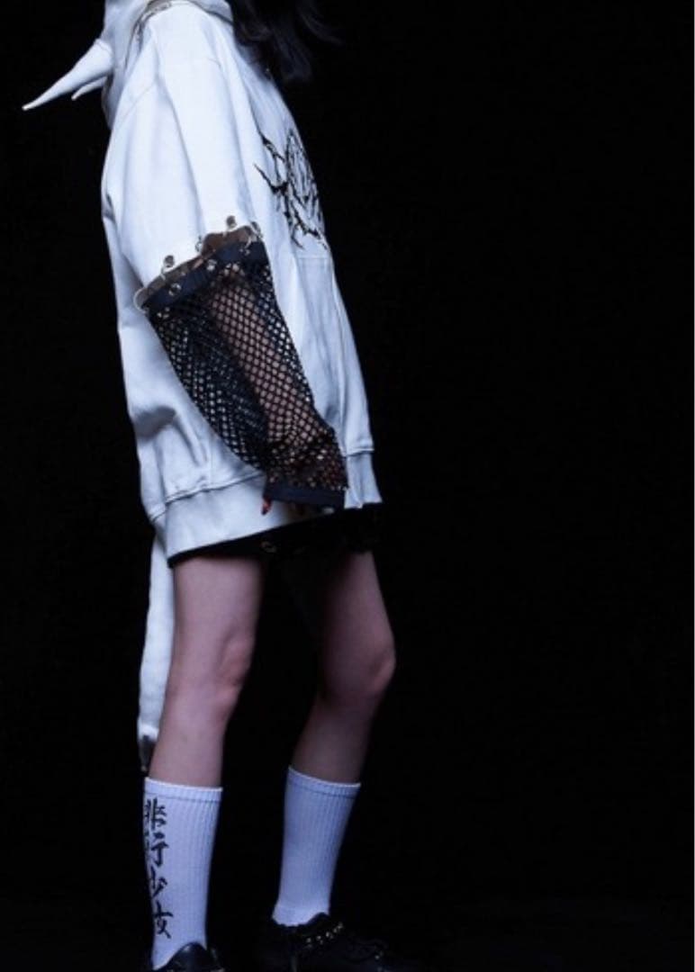 『REFLEM』DEVILデザインセパレートスリーブZIPパーカー⭐︎