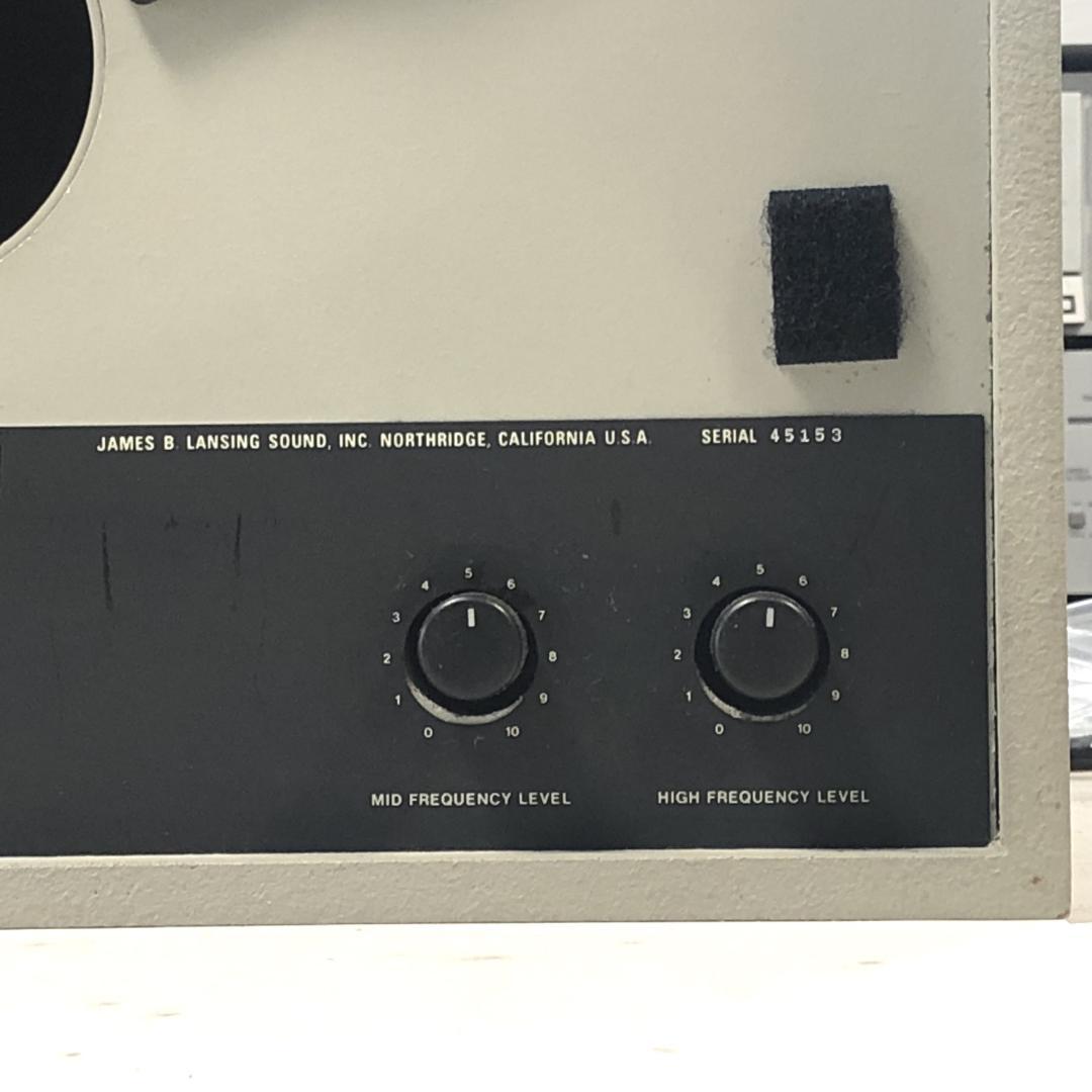 JBL 4311B スタジオモニター ペア　程度良好　美品　送料込み （R側）