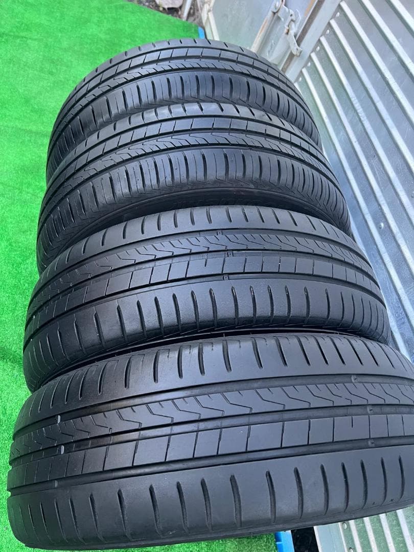 NISSAN 16X6+45 114.3 ホイールと195/60R16 タイヤ