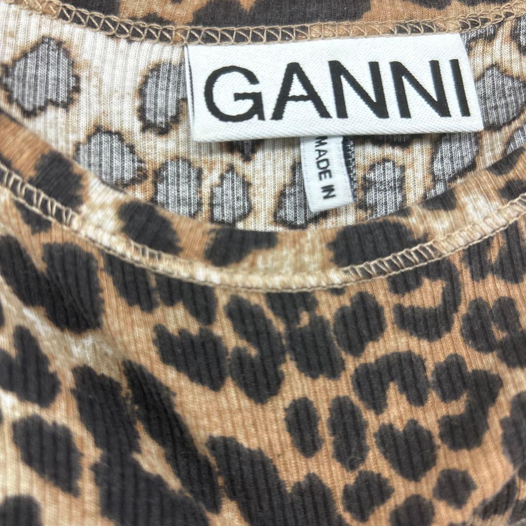 【値下げ可】GANNIレオパード トップス