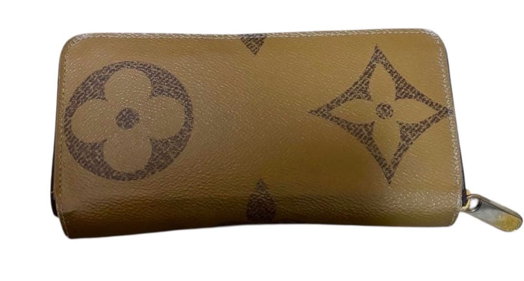 ルイヴィトン ジッピーウォレット ジャイアント リバース 長財布 新型