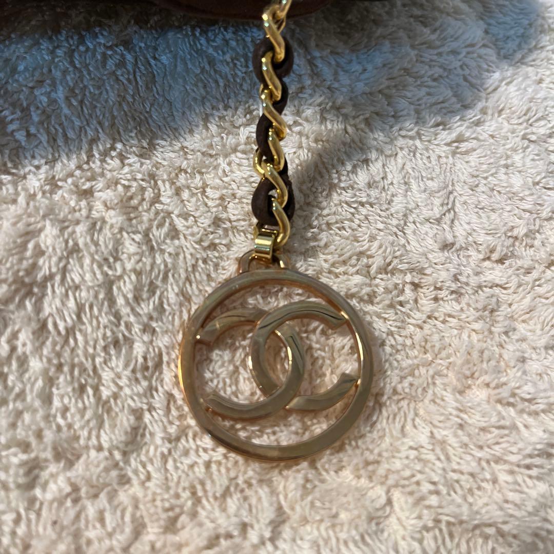 【猛暑割中】CHANEL/小型バッグ/Vステッチ(シェブロン)小さめバック