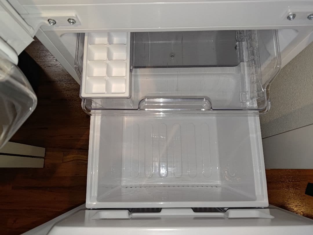 K*H様 シャープ SJ-D18J-W 冷蔵·冷凍庫 179L