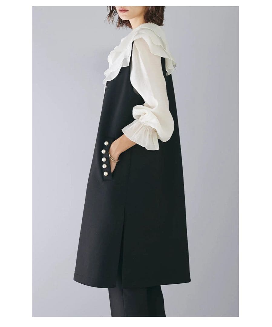 Frene ポケットパール付き　ボンディングジレ　フリルブラウス　セットコーデ