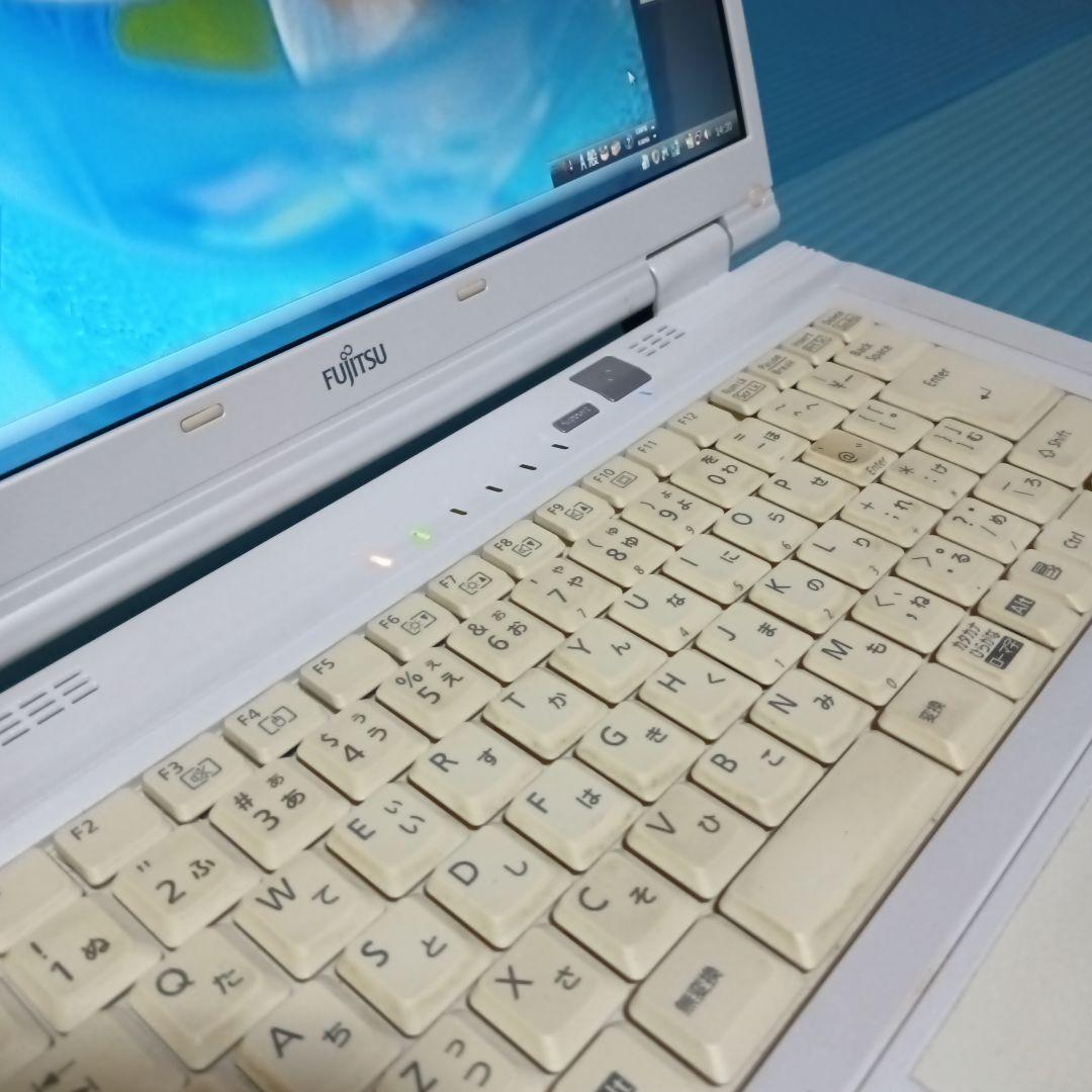 Fujitsu FMV BIBlO NFA50 ノートPC 日本語配列