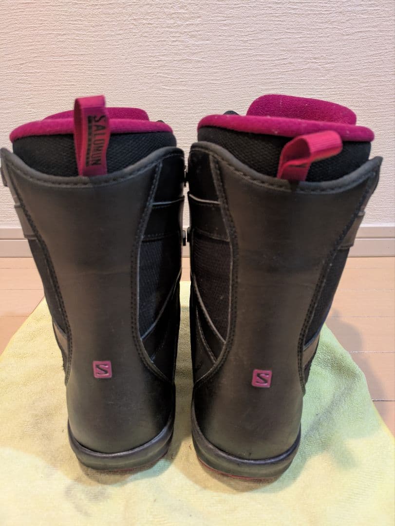 Salomon スノーボードブーツ ブラック/ピンク　24.5